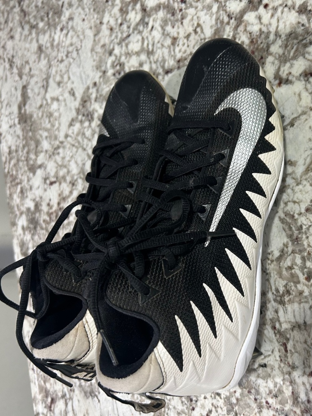 Nike Alpha‎ Menace 4 Shark Football Cleats Black & White Size 8.5 Sports